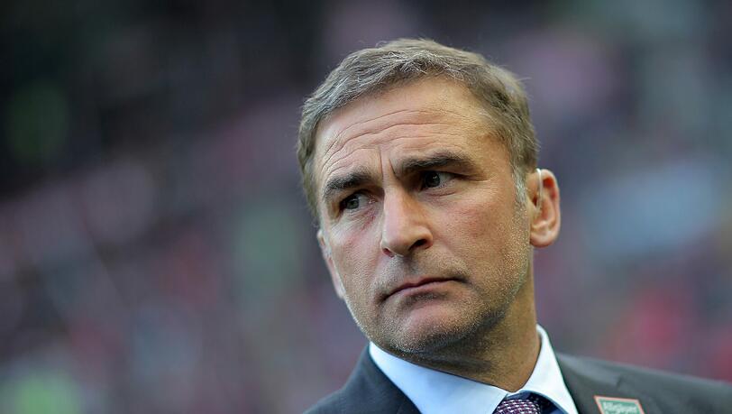 Die Wege von Stefan Kuntz und dem 1.FC Kaiserslautern werden sich zum Saisonende trennen. Die Wege von Stefan Kuntz und dem 1.FC Kaiserslautern werden sich zum Saisonende trennen.