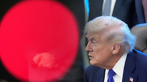 Anlass der neuen Eskalation ist ein Bericht der "New York Times" &uuml;ber den Streit zwischen Regierung und Universit&auml;t, den Trump als "v&ouml;llig falsch" bezeichnete.