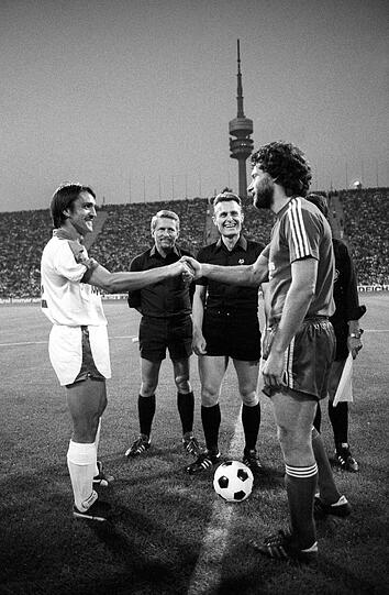 ...floh Kapellmann zum Giesinger Stadtrivalen, wo er ab 1979 noch zwei Spielzeiten unter Vertrag stand.