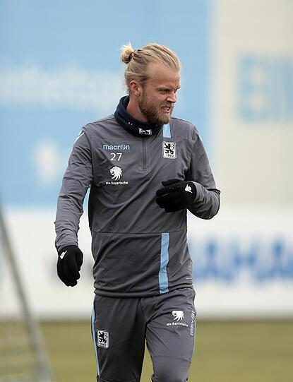 Der Däne Christian Gytkjaer absolvierte am Montag sein erstes Training mit seinen neuen Teamkollegen beim TSV 1860. Die Bilder.
