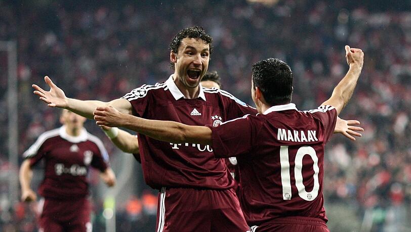 Roy Makaay (r.) jubelt mit Mark van Bommel über das 1:0 gegen Real Madrid.
