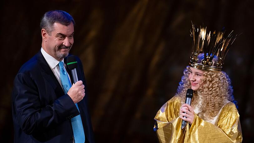 Söder, das Christkind und das Alter. Söder, das Christkind und das Alter.