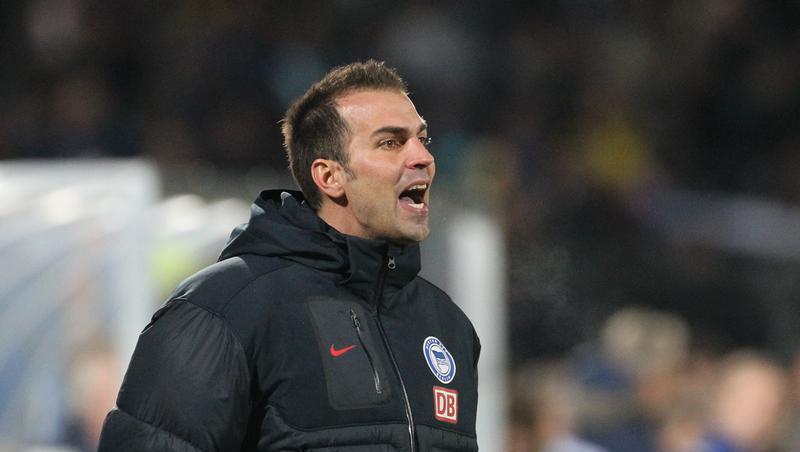 Markus Babbel und seine Hertha sind in der Krise. Markus Babbel und seine Hertha sind in der Krise.