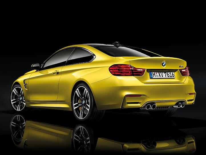 Das zweitürige M4 Coupé ist gleich stark wie die Limousine - wirkt aber noch einen Tick sportlicher.