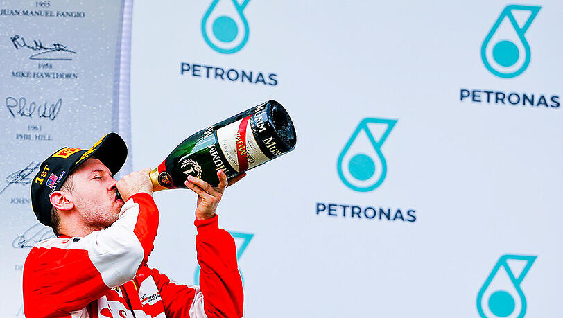 Sebastian Vettel könnte für die Silberpfeil-Piloten ein echter Herausforderer werden. Sebastian Vettel könnte für die Silberpfeil-Piloten ein echter Herausforderer werden.