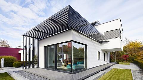 Smart Building bringt mehr Komfort ins Eigenheim.