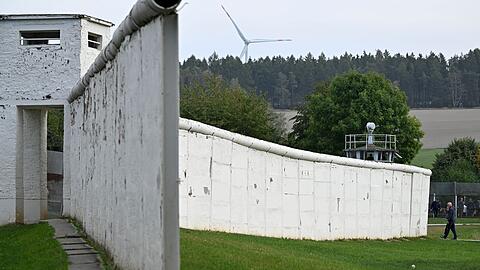 In M&ouml;dlareuth sind noch Teile der Mauer zu sehen. (Archivbild)