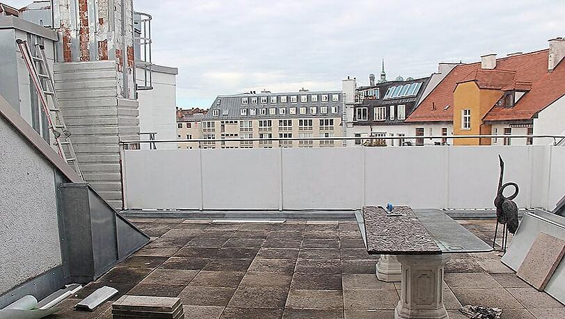 Großer Umbau: Die Dachterrasse mit Blick über München wird renoviert und noch feiertauglicher gemacht. Großer Umbau: Die Dachterrasse mit Blick über München wird renoviert und noch feiertauglicher gemacht.