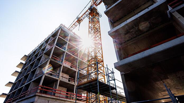 Wenn in München aktuell überhaupt noch gebaut wird – wie auf dem Bild in Freiham – ist es meist sehr teurer Wohnraum.