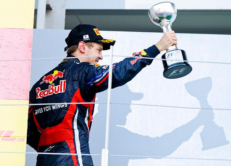 Die ganz große Vettel-Party: So lässt es der alte neue Weltmeister in Suzuka krachen. Die Bilder