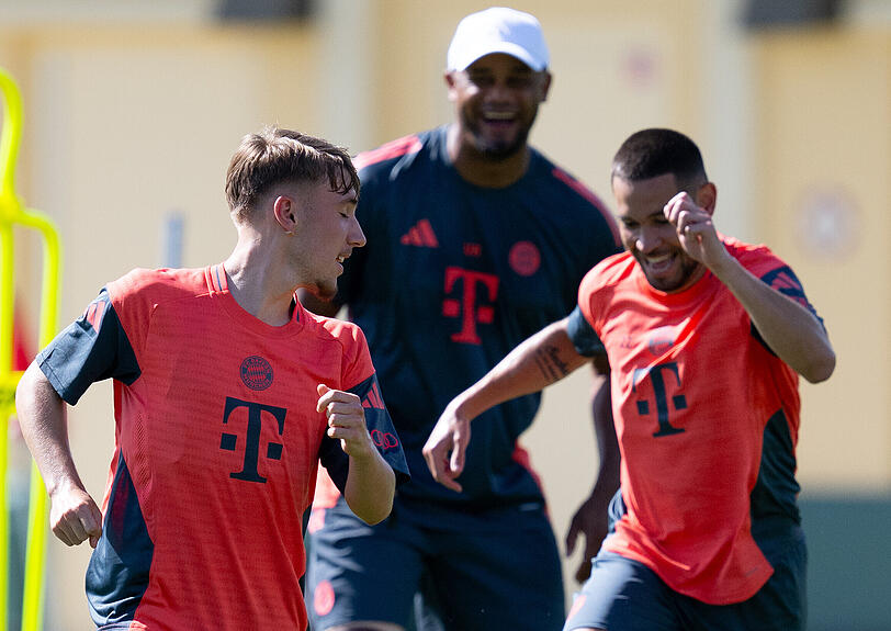 Bayerns Supertalent Lennart Karl ist im Training bereits fester Bestandteil bei den Profis. Bayerns Supertalent Lennart Karl ist im Training bereits fester Bestandteil bei den Profis.