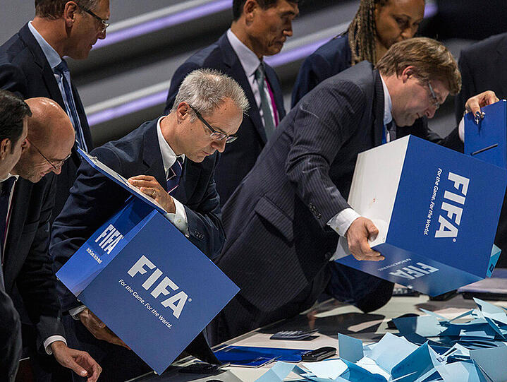 Joseph Blatter bekam im ersten Wahldurchgang nicht die erforderliche Zwei-Drittel-Mehrheit. (Symbolbild)