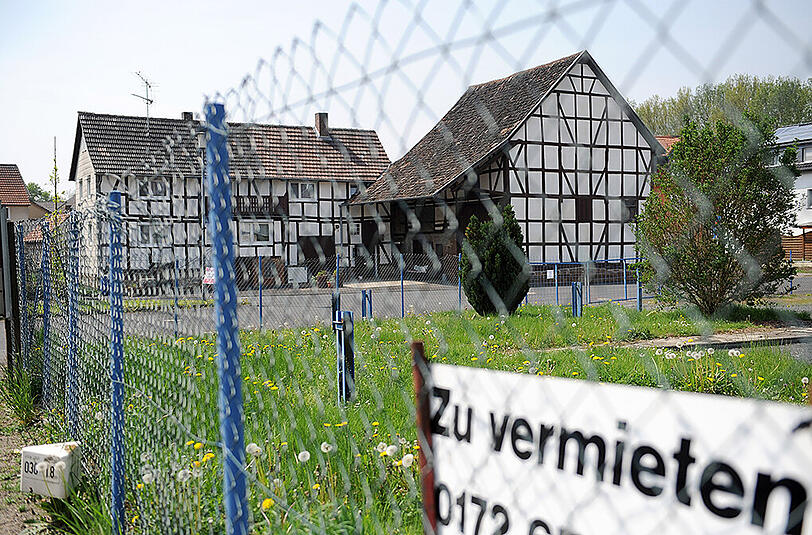 Während in ländlichen Regionen und vielen kleinen Orten immer weniger Menschen leben, verzeichnen Metropolen große Zuwächse.
