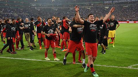 Zum zweiten Mal in Folge zieht Eintracht Frankfurt ins Finale des DFB Pokal ein.
