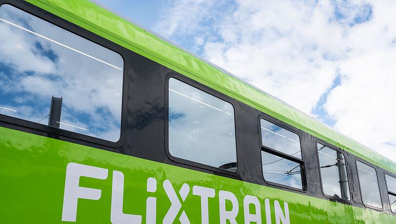 Seit 2017 ist Flixtrain einer der wenigen Konkurrenten der Deutschen Bahn im Fernverkehr. (Archivbild)
