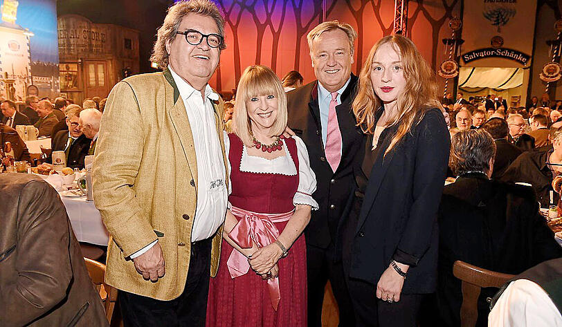 Helmut Markwort mit Patricia Riekel, Christoph Walter und Brigitte Hobmeier