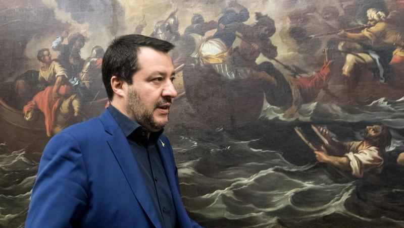 Italiens Innenminister Matteo Salvini nimmt in Rom an einer Pressekonferenz zu den Regionalwahlen in den Abruzzen teil. Italiens Innenminister Matteo Salvini nimmt in Rom an einer Pressekonferenz zu den Regionalwahlen in den Abruzzen teil.