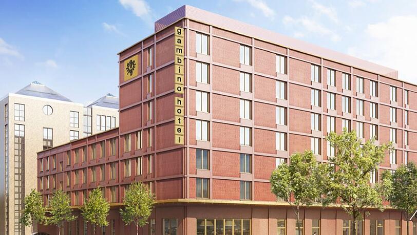 Fassade in Ziegeloptik: das Gambino-Hotel. Fassade in Ziegeloptik: das Gambino-Hotel.