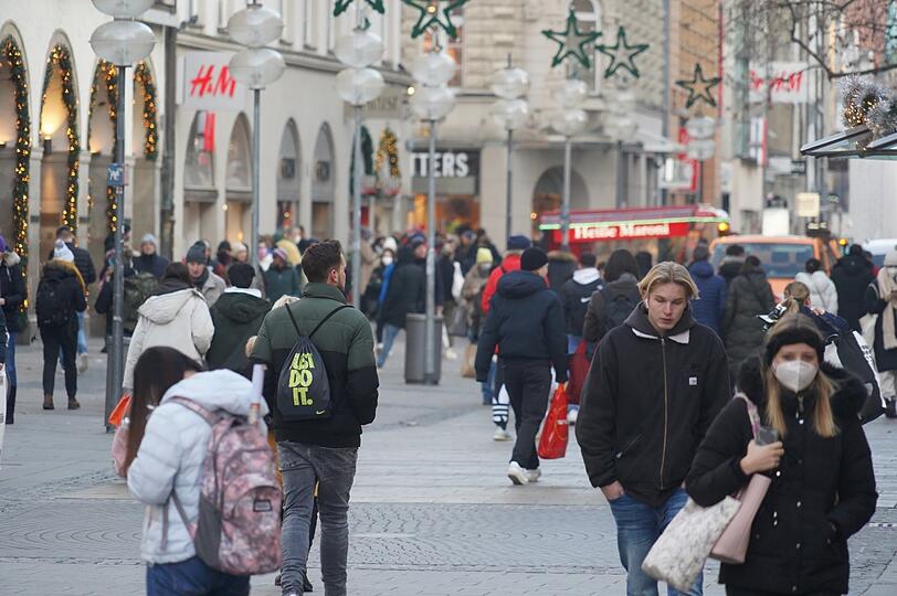 In der Kaufinger Straße wird es  schon bald neue Geschäfte geben. (Archivbild)