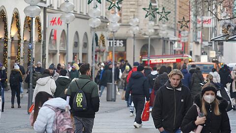 Die Ladenmieten in der Kaufinger Straße steigen wieder an. (Archivbild)