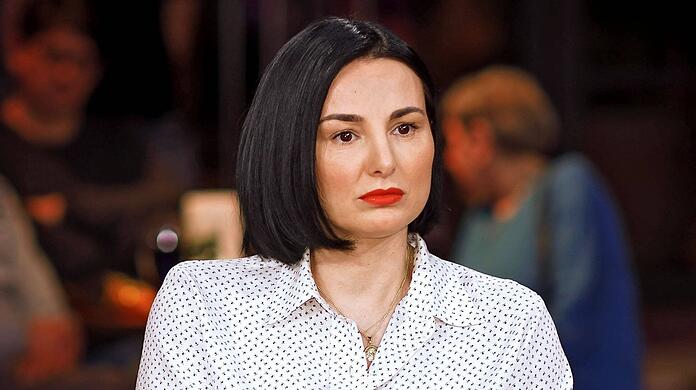 Mimi Fiedler zog es in München vor's Gericht. Was war der Grund?