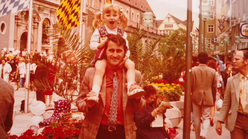 Ludwig Popp mit Tochter Claudia in der neuen Fußgängerzone.