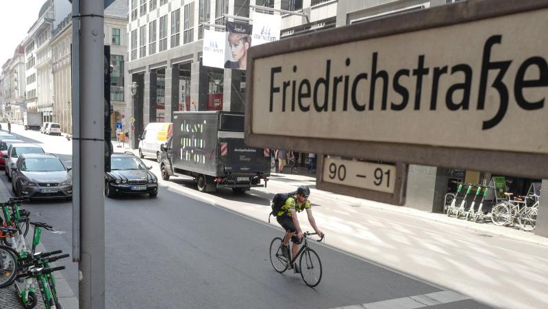 Zu den betroffenen Straßen zählen vor allem Abschnitte in der Innenstadt, darunter auch die Friedrichstraße. Zu den betroffenen Straßen zählen vor allem Abschnitte in der Innenstadt, darunter auch die Friedrichstraße.
