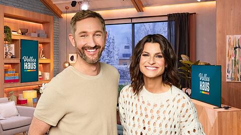 Daniel Boschmann und Marlene Lufen machen einen Abstecher zur Sat.1-Show "Volles Haus".