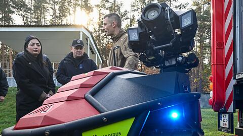 Der Löschroboter wurde von einer deutschen Firma entwickelt.