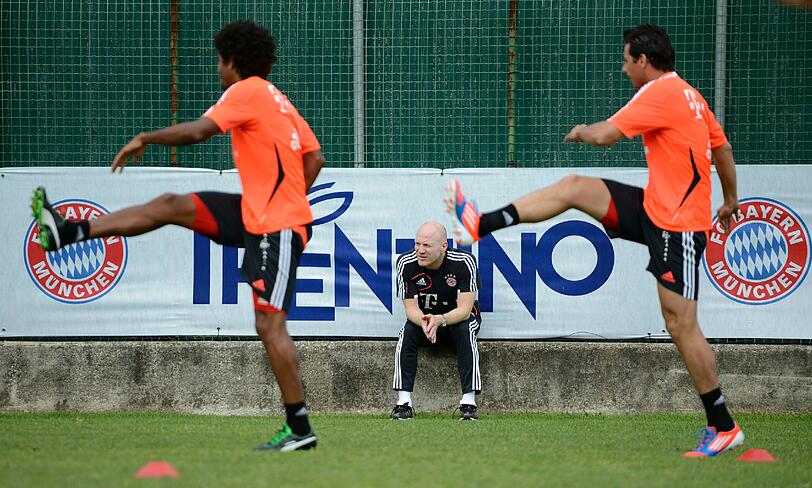 Standards stehen am fünften Tag auf dem Plan: Der FC Bayern trainiert Ecken und Freistöße.
