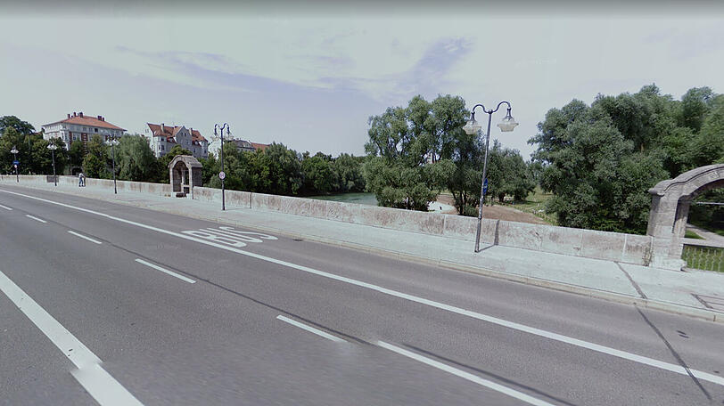 Die Stadt München will mehr Busspuren einrichten, wie hier an der Wittelsbacherbrücke.