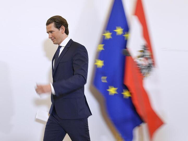 Muss Sebastian Kurz abtreten? Nach dem Platzen der Koalition mit der rechten FPÖ ist nicht mehr sicher, ob sich der konservative Regierungschef im Amt halten kann.