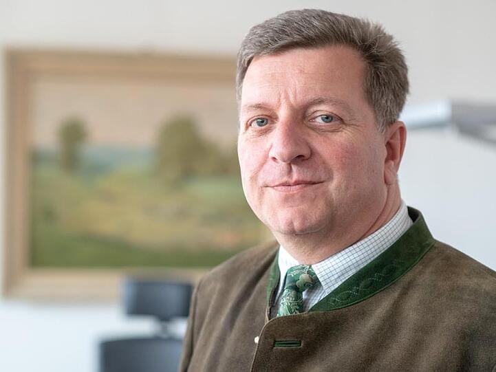 Christian Bernreiter (CSU), Landkreistagspräsident von Bayern. Foto: Armin Weigel/dpa/Archivbild