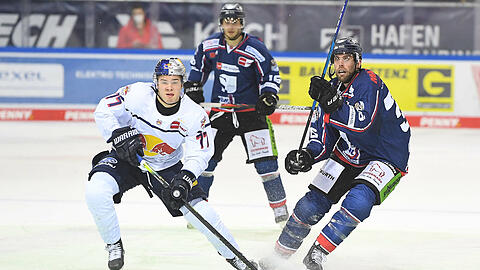 Der EHC setzt sich in der Overtime gegen Straubing durch.