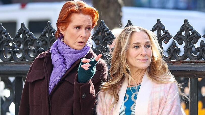 Miranda (Cynthia Nixon) und Carrie (Sarah Jessica Parker) in einer Folge von "And Just Like That...".