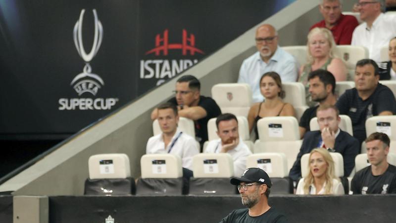 Liverpools Trainer Jürgen Klopp hadert mit der Abseitsregel. Liverpools Trainer Jürgen Klopp hadert mit der Abseitsregel.