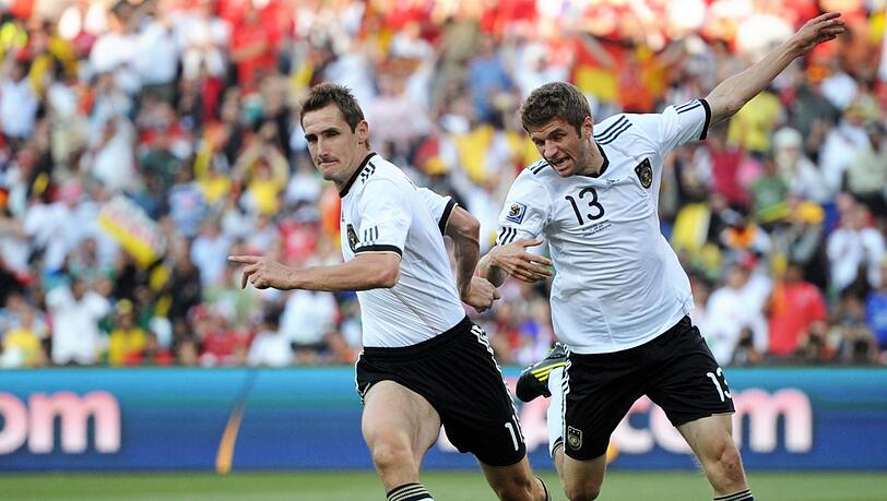 Verstanden sich auch auf dem Platz bestens: Miroslav Klose und Thomas Müller - hier bei der Weltmeisterschaft 2010 in Südafrika.
