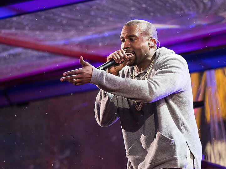Kanye West bei einem Auftritt in New York
