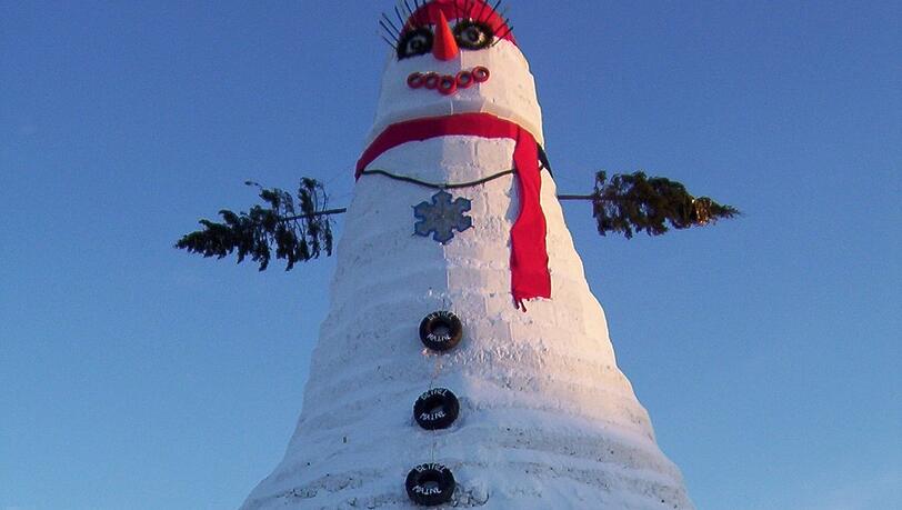 Der höchste Schneemann.