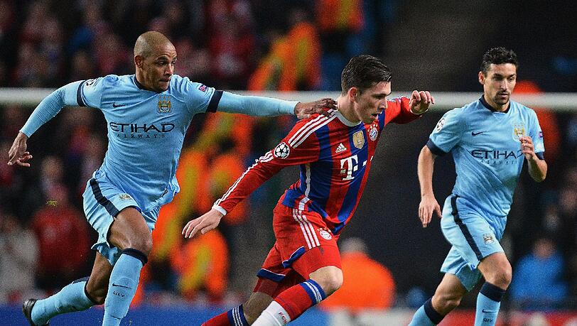 Nicht zu halten. Pierre-Emile Höjbjerg bei seinem Startelfeinsatz in der Champions League gegen Manchester City Nicht zu halten. Pierre-Emile Höjbjerg bei seinem Startelfeinsatz in der Champions League gegen Manchester City