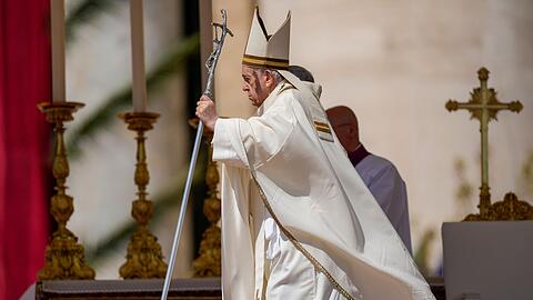 "In meinem Herzen trage ich all die vielen ukrainischen Opfer": Papst Franziskus.