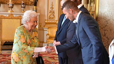 David Beckham bei einem Treffen mit der Queen 2018.