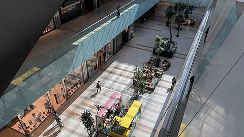 Die meisten Gesch&auml;fte sind ge&ouml;ffnet, aber kaum Kundschaft kommt vorbei. (Archivbild)