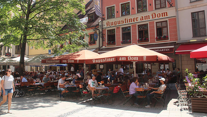 Augustiner am Dom: 3,90 Euro. Bier: Augustiner.