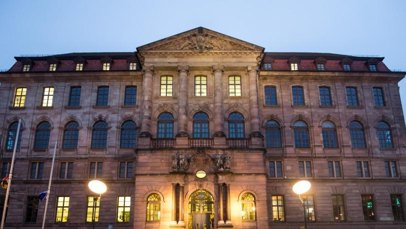 Der neue Dienstsitz des bayerischen Gesundheitsministeriums in Nürnberg ist am 20. Novermber 2017 offiziell in Betrieb genommen worden. Foto: Daniel Karmann/dpa/Archivbild Der neue Dienstsitz des bayerischen Gesundheitsministeriums in Nürnberg ist am 20. Novermber 2017 offiziell in Betrieb genommen worden. Foto: Daniel Karmann/dpa/Archivbild
