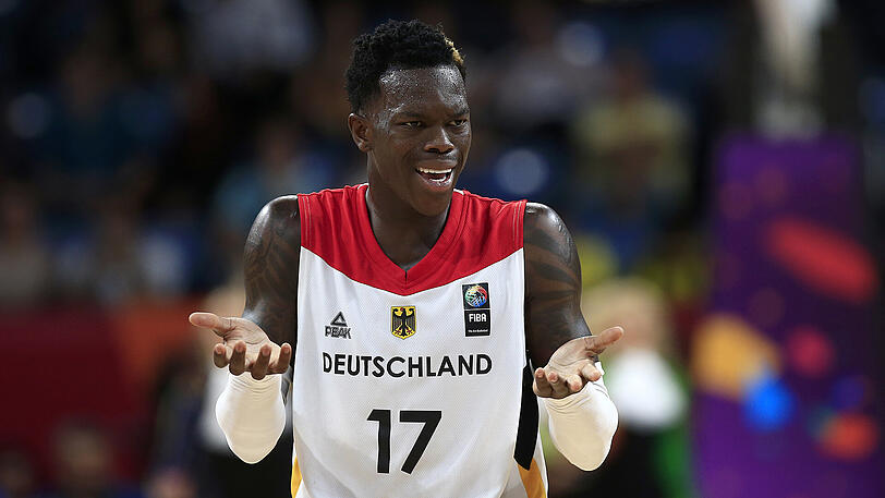 Bei der Europameisterschaft hatte Dennis Schröder die deutsche Mannschaft bis ins Viertelfinale geführt und war der herausragende Akteur im Team von Bundestrainer Chris Fleming.