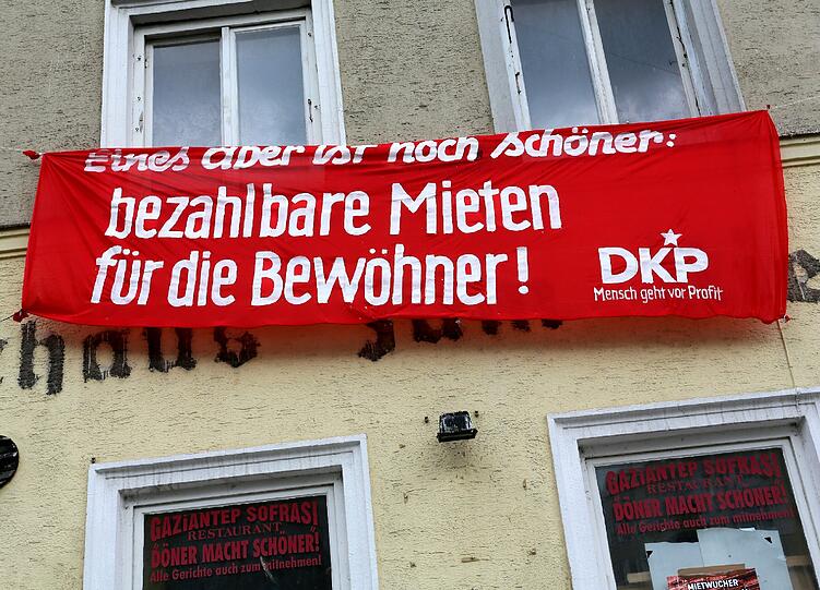 Das alte Haus an der Schwanthaler-/Ecke Schießstättstraße wird abgerissen. Stattdessen soll ein Hotel hier hin.