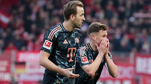 Gegen Union völlig wirkungslos: Bayern zuletzt so treffsicherer Topstürmer Harry Kane (l.). Auch Joshua Kimmich war in Berlin nicht der Sieggarant.