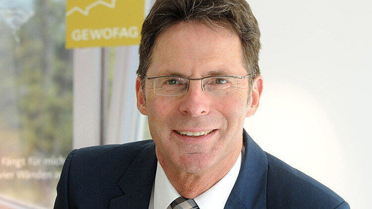 Seit Juni 2014 ist Klaus-Michael Dengler Geschäftsführer der Münchner Wohnungsbaugesellschaft Gewofag. 2016: 211.000 €, 2015: 196.000 €, 2014: 90.000 €