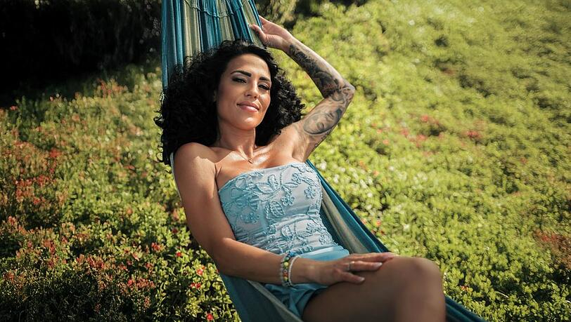 Elena Miras sucht bei "Make Love, Fake Love" nach ihrem Mr. Right.